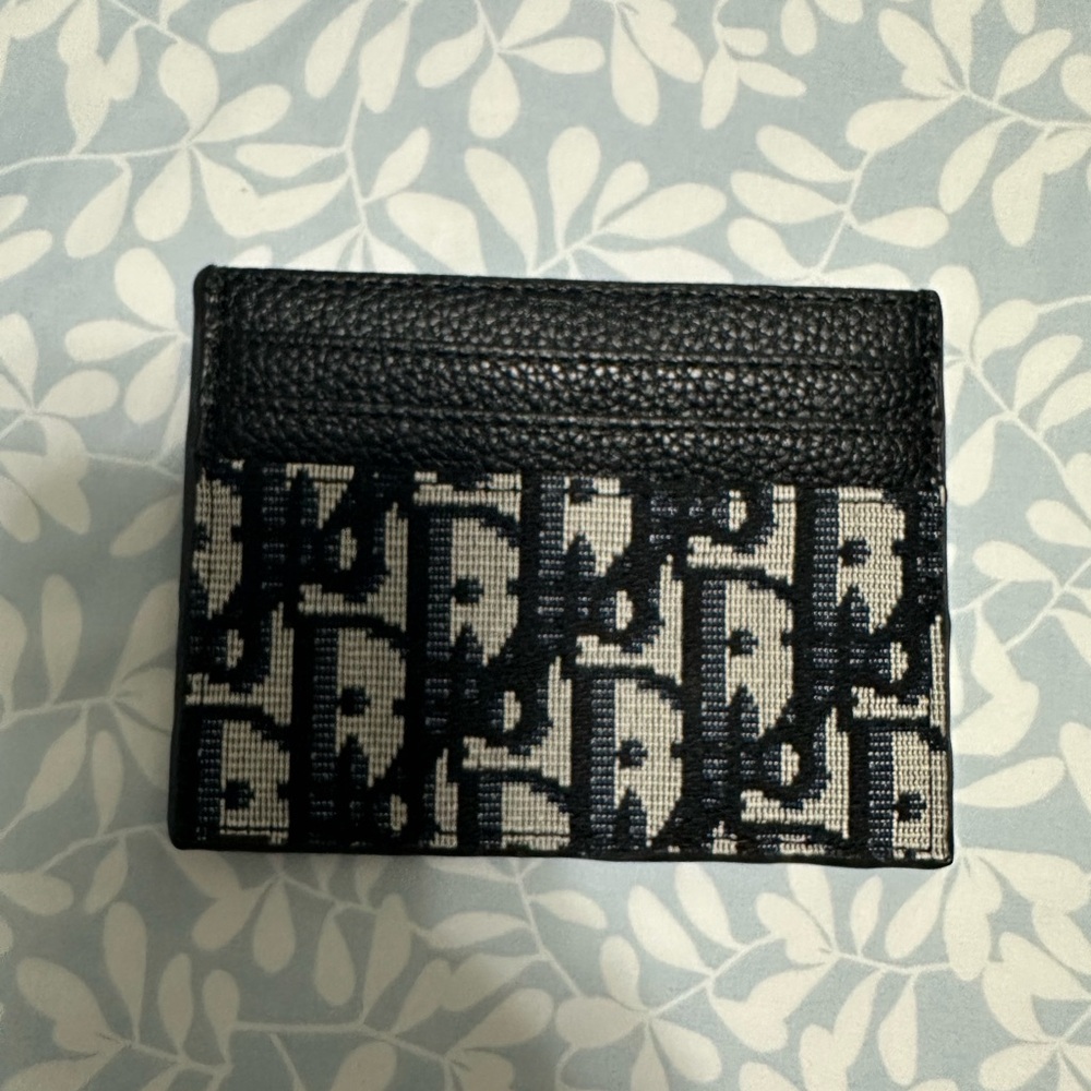 Brand New Black and White Monogram Card Holder - Picture 2 of 4